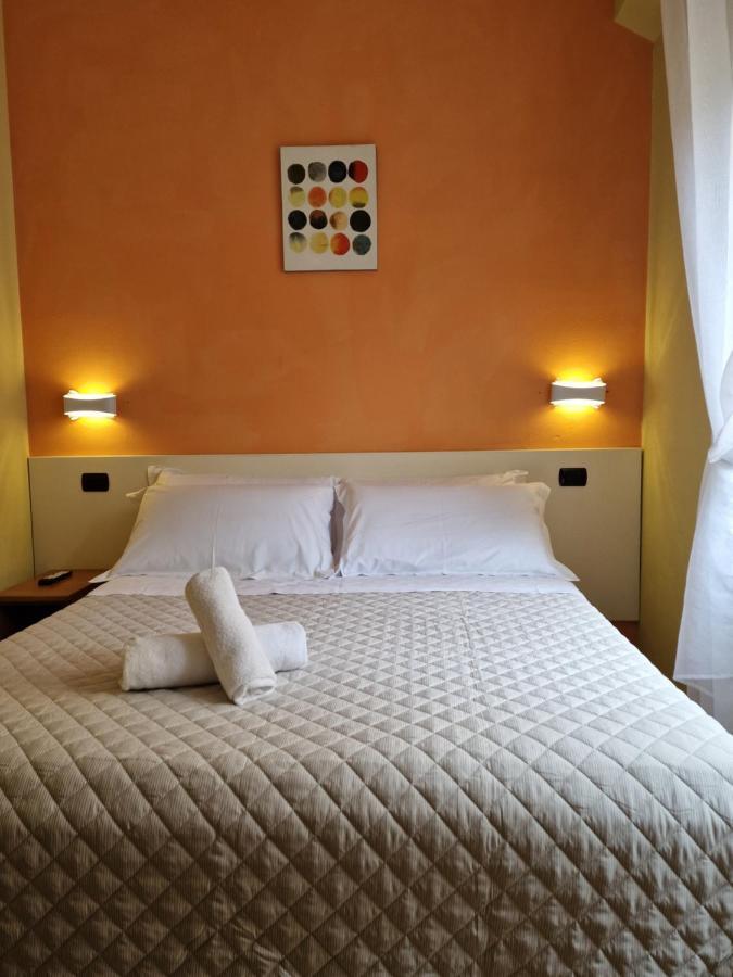 Hotel La Rocca Сан-Марино Экстерьер фото
