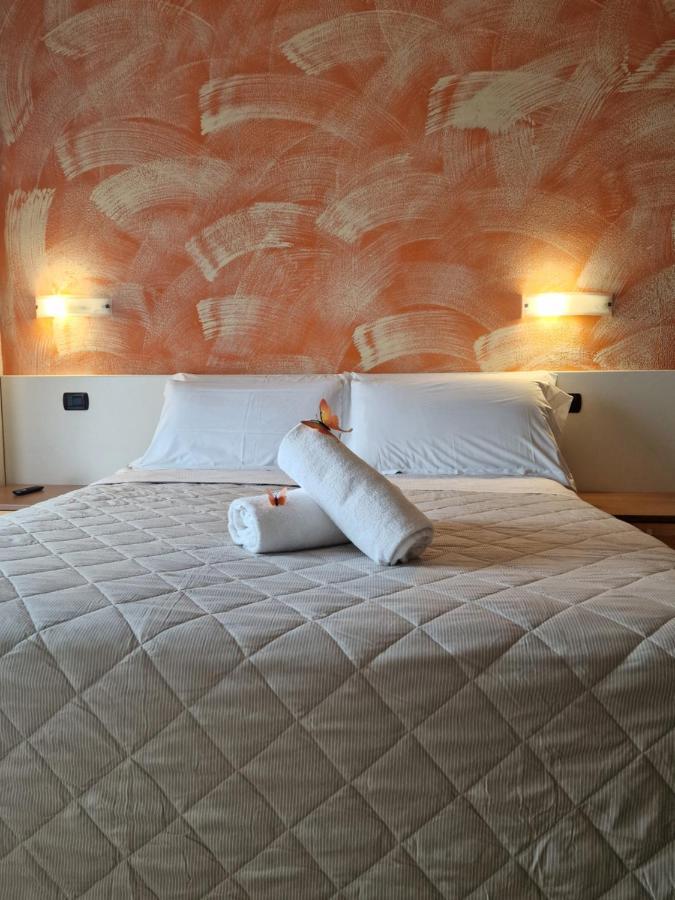 Hotel La Rocca Сан-Марино Экстерьер фото